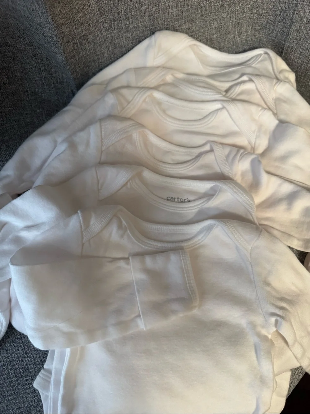 Bundle: 6 Carter's White Onsies